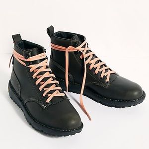 NIB Danner Logger 917 Boots- size 7.5/ free people